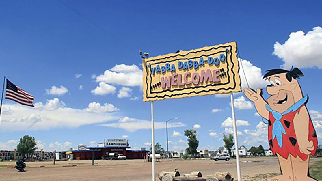 Flinstones themed park in Arizona going to the birds